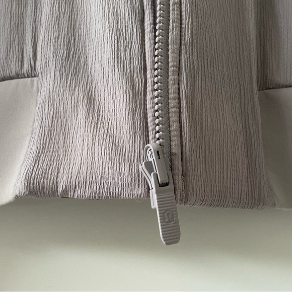 Lululemon reversible bomber jacket in lavender - Picture 9 of 14